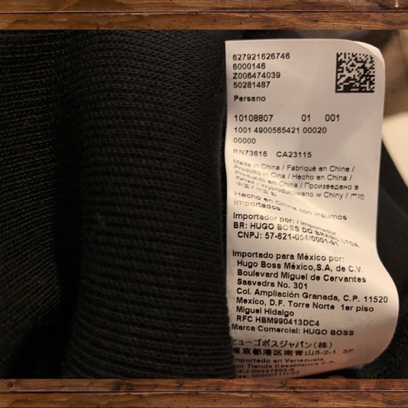 HUGO . HUGO BOSS SWEATER - Picture 4 of 6